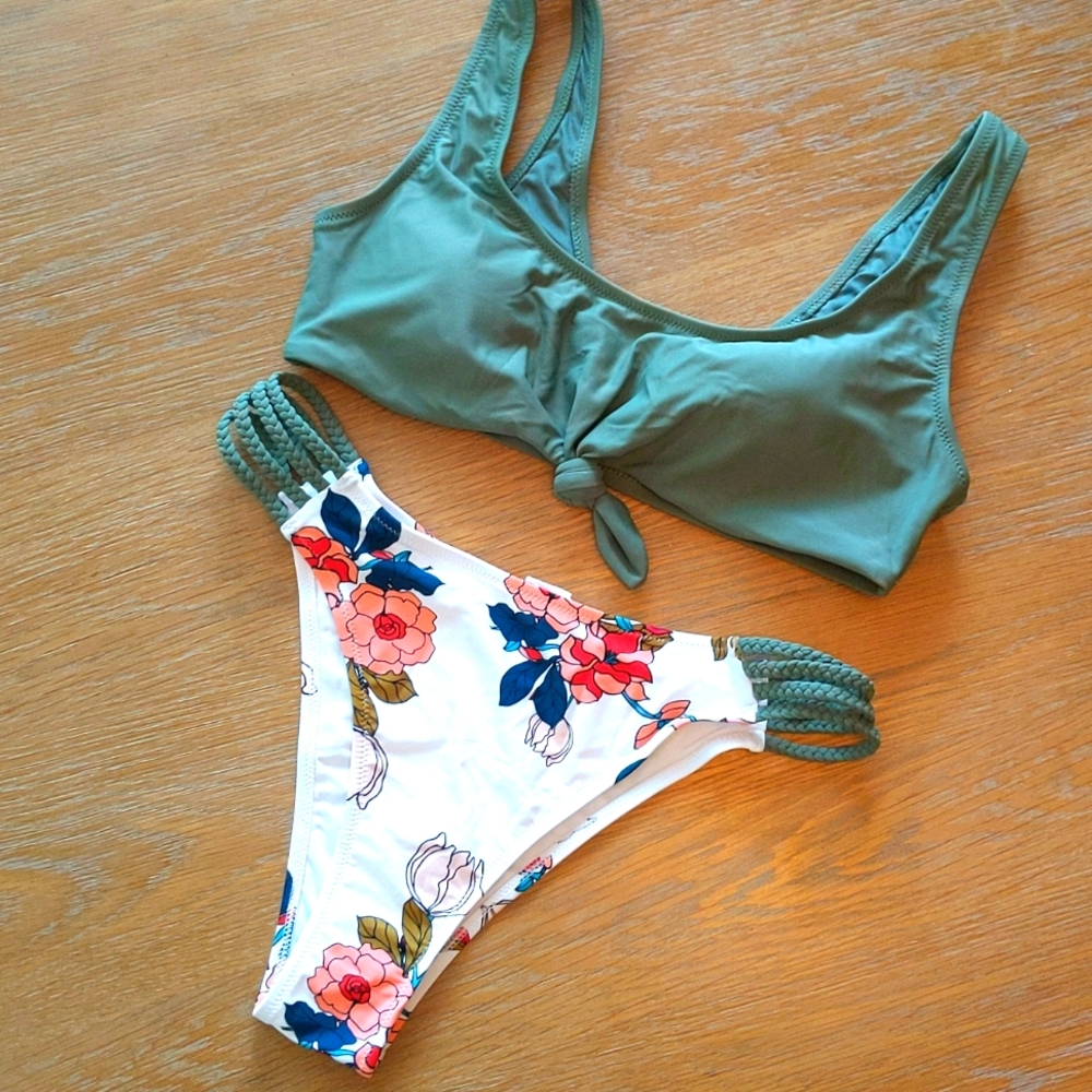 Bathing suit